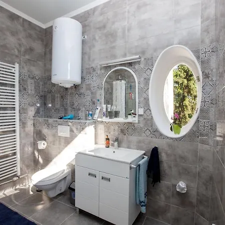 Angeli * سوبوتيتْسا