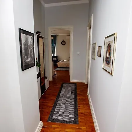 Apartment Angeli *