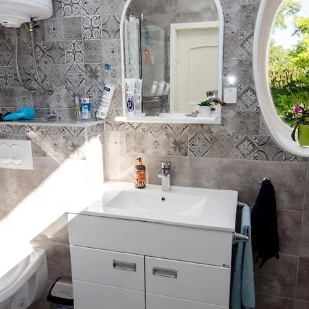 Angeli سوبوتيتْسا